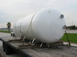 Side view of air receiver tank